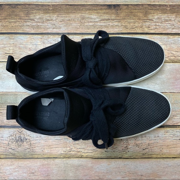 Mossimo Lancer Slip On Sneaker - Picture 2 of 10
